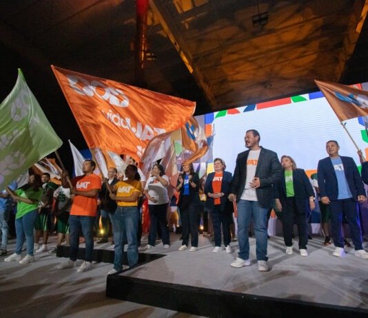 Rector ofrece el programa Vida UAT a nuevos estudiantes del Campus Victoria