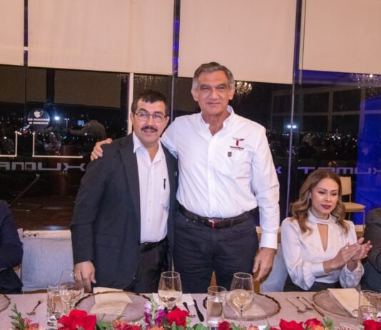 Respalda gobernador proyecto del rector Dámaso Anaya
