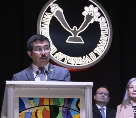 “Iniciamos juntos una nueva dinámica universitaria para transformar y trascender”: Dámaso Anaya