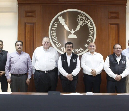 Rector estrecha vínculos de la UAT con sector empresarial del sur de Tamaulipas