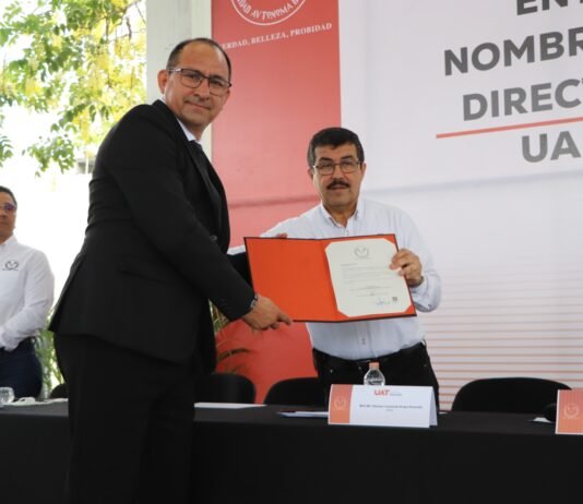 Rector de la UAT entrega nombramientos a nuevos directivos de la UAM Mante