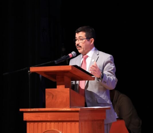 Preside rector graduación de 246 egresados de la UAT en Tampico