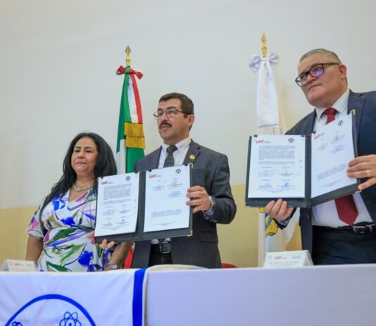 Preside rector Dámaso Anaya firma de convenio UAT y TRIELTAM