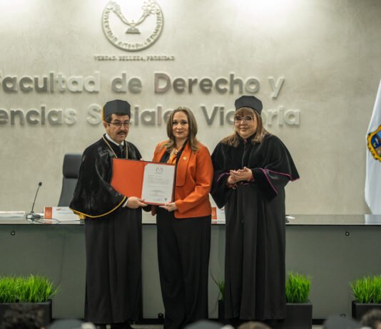Recibe Isolda Rendón nombramiento de presidenta honoraria de Familia UAT