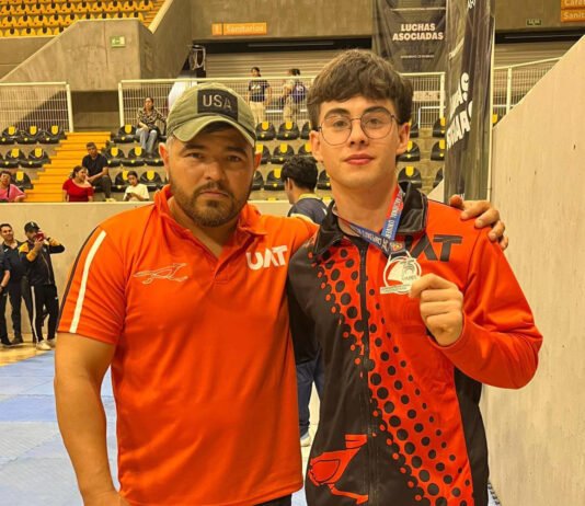 Gana la UAT medalla de plata en luchas asociadas en el nacional de la ANUIES