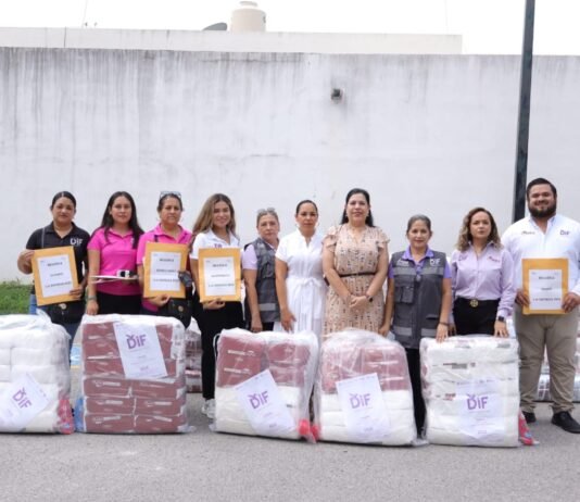 Recibe DIF dotación de pañales Para personas con discapacidad