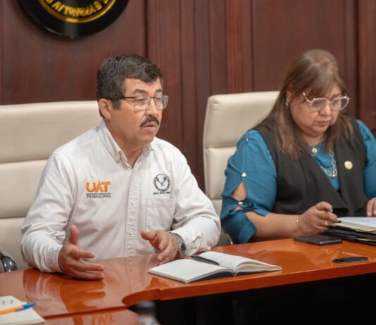 Llama rector a su gabinete a redoblar esfuerzos