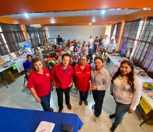 Apoyo a la educación comunitaria en Xicoténcatl