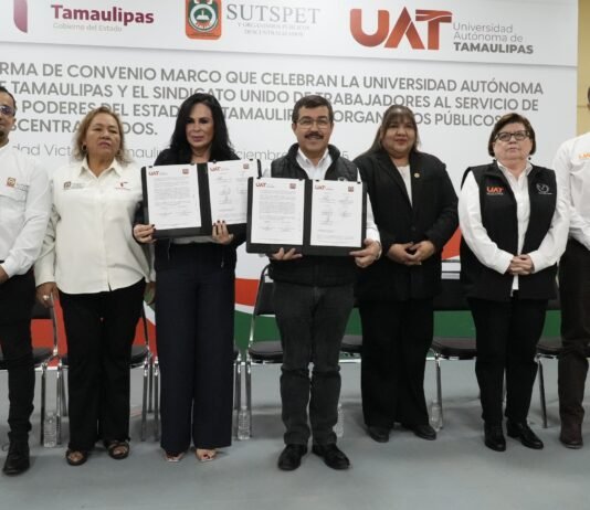 Otorgará la UAT becas a hijos de trabajadores del SUTSPET