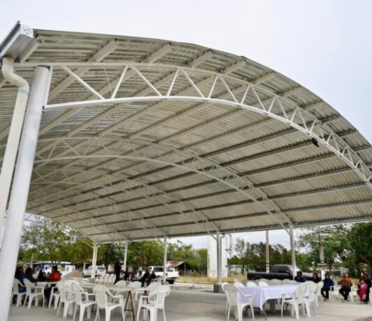 Inauguran obras de beneficio comunitario en Águilas de la Victoria