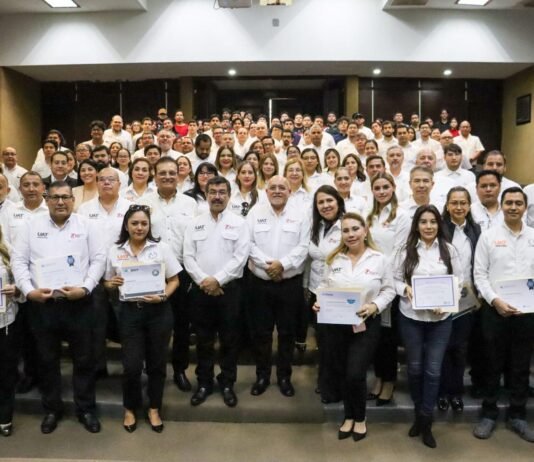 Forma UAT a estudiantes con más competencias para el mercado laboral