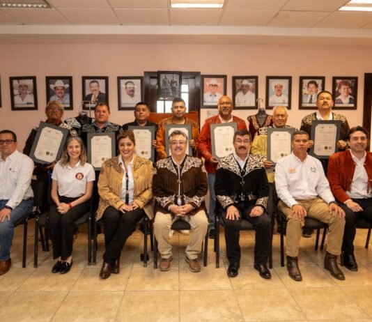 Entrega la UAT certificaciones a productores de la Cuera Tamaulipeca