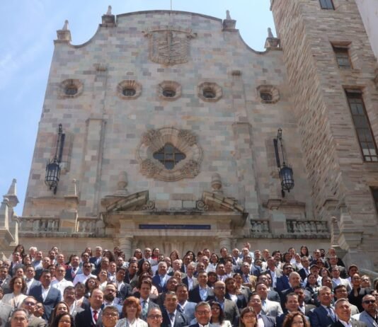 Rector de la UAT fortalece lazos en sesión nacional de la ANUIES