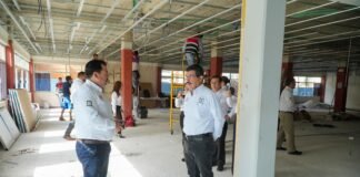 Rector de la UAT supervisa avances de obras de remodelación en la Facultad de Derecho Victoria