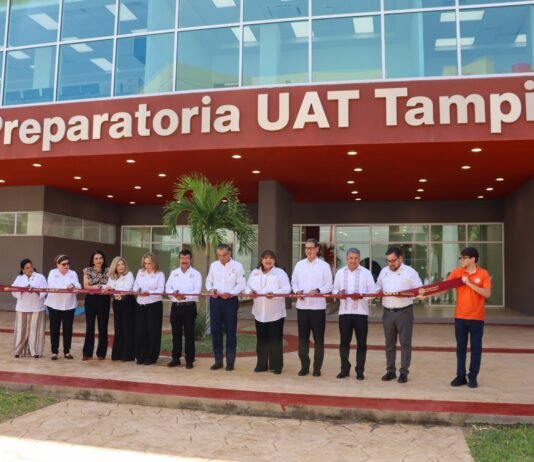 Reconoce Américo Villarreal calidad y pertinencia de la nueva Prepa UAT Tampico