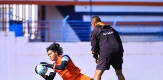 Busca filial de premier iniciar torneo con victoria en casa