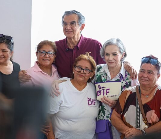 Américo y María de Villarreal acercan servicios de salud a las familias a través de Lazos del Bienestar